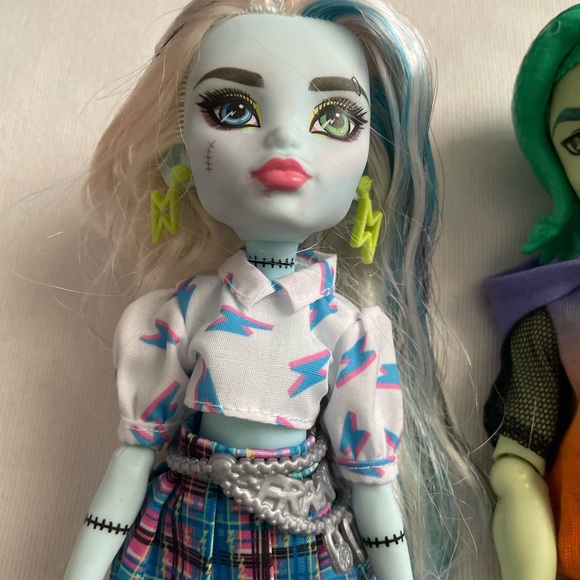 Monster High Dolls - Frankie and Deuce - Picture 2 of 5